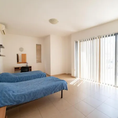 A Two Bedroom In The Heart Of St Julians Rol 7