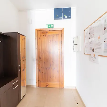 A Two Bedroom In The Heart Of St Julians Rol 7 *